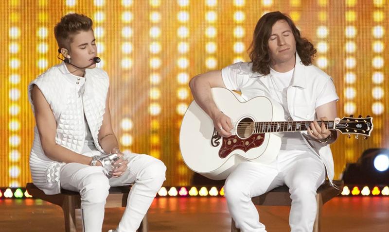 #225 Le jour où je me suis infligé Justin Bieber justin-bieber-2012-victoria-s-secret-fashion-show-inside-04