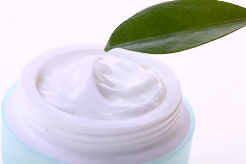 http://media.paperblog.fr/i/610/6108684/recette-cosmetique-video-faire-creme-anti-rid-L-yI5B38.jpeg