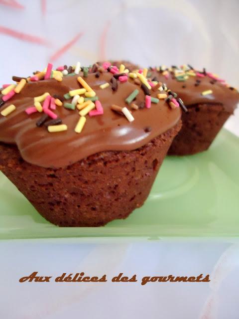 CUPCAKES 100% CHOCO CUPCAKES 100% CHOCO