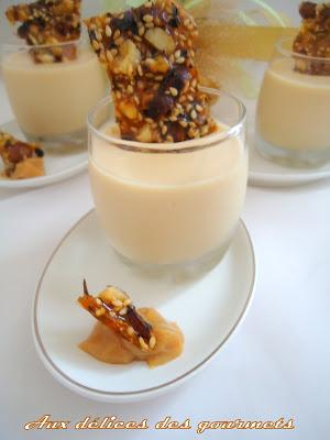 PANNA COTTA DULCE DE LECHE ET NOUGATINE PANNA COTTA DULCE DE LECHE ET NOUGATINE