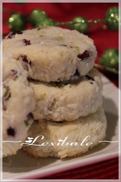 Biscuits à la noix de coco, canneberges et aux pistaches Biscuits à la noix de coco, canneberges et aux pistaches