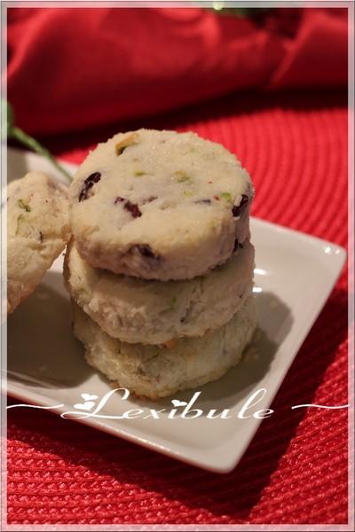 Biscuits à la noix de coco, canneberges et aux pistaches Biscuits à la noix de coco, canneberges et aux pistaches