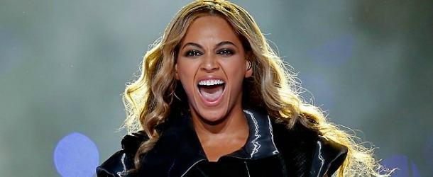 Beyoncé met le feu au Super Bowl !