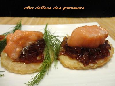 FEUILLETÉS DE SAUMON FEUILLETÉS DE SAUMON