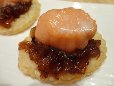 FEUILLETÉS DE SAUMON FEUILLETÉS DE SAUMON