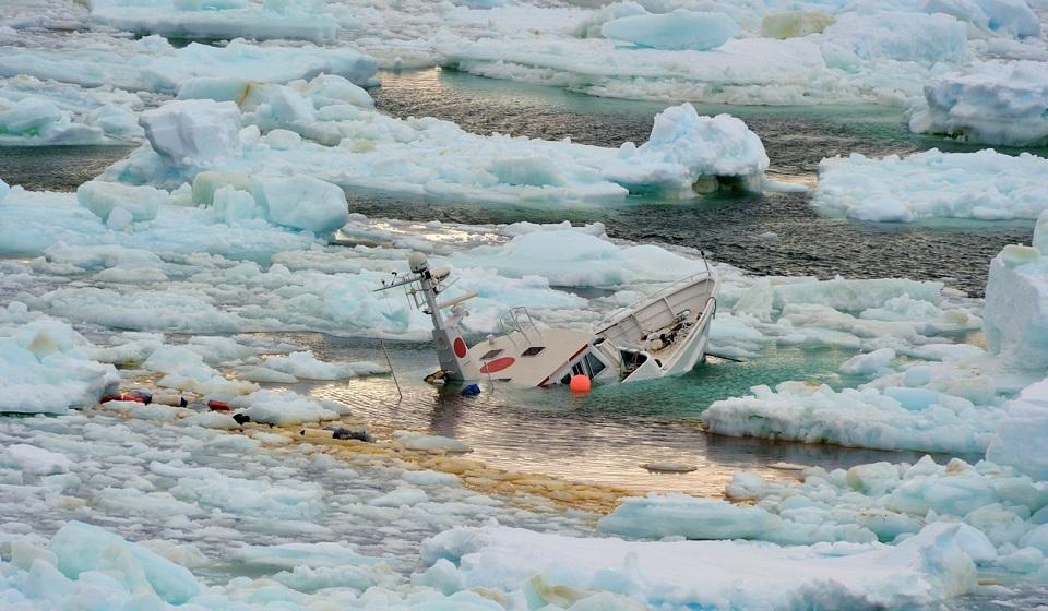 Le Nauvrage du Mar Sem Fin – Antartique Bateau Antartica 03