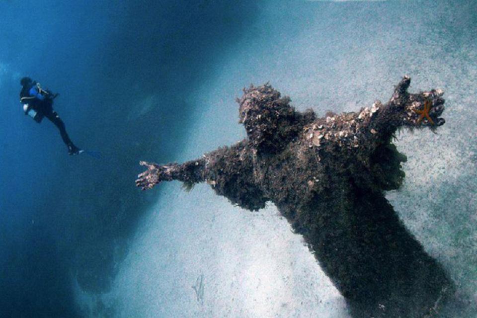 La Statue Sous-Marine de Jésus – Malte Jesus Malte 01