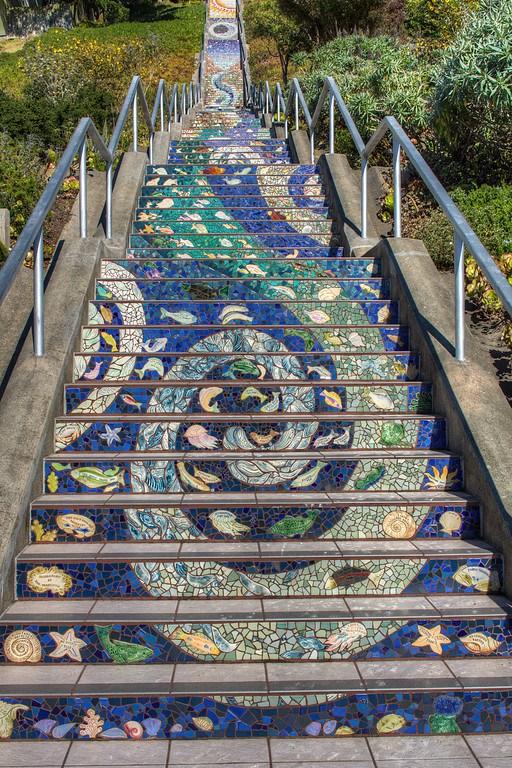 Un escalier pas comme les autres… B55C3503456789-XL