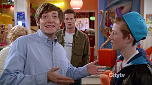 Critiques Séries : Raising Hope. Saison 3. Episodes 16 et 17. vlcsnap-2013-02-06-10h25m18s12.png