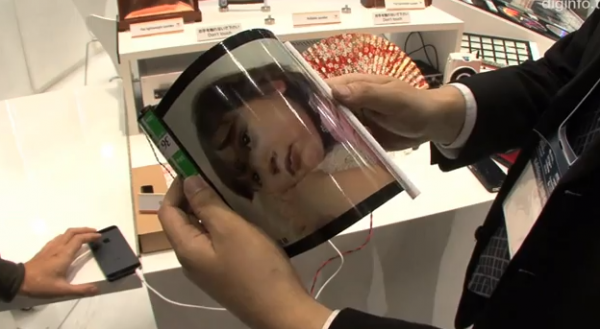 Fujifilm présente des haut-parleurs flexibles fujison