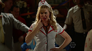 Critiques Séries : Hart of Dixie. Saison 2. Episode 14. vlcsnap-2013-02-06-22h22m32s115.png