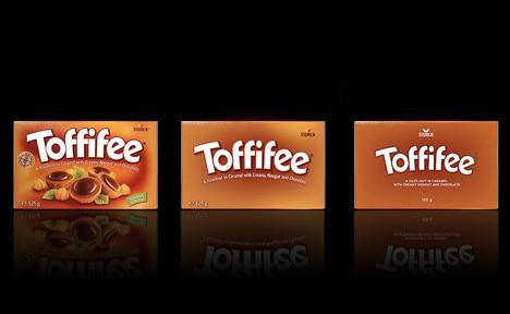 Quand on épure les packagings ça donne ça ! dzn_Minimalist-Effect-in-the-Maximalist-Market-by-Antrepo-4