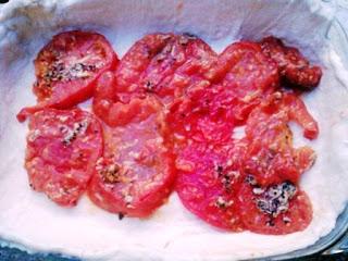 Focaccia  au bœuf , tomates aromatisées  et frites panées