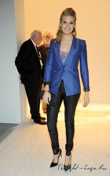 Maggie Grace : Mercedes -Benz Fashion Week