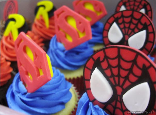 super heros cupcakes