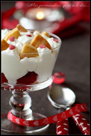 Coupe crémeuse aux framboises. Copie de Copie de Photo 103