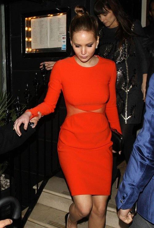 La robe orange : Katy Perry VS Jennifer Lawrence