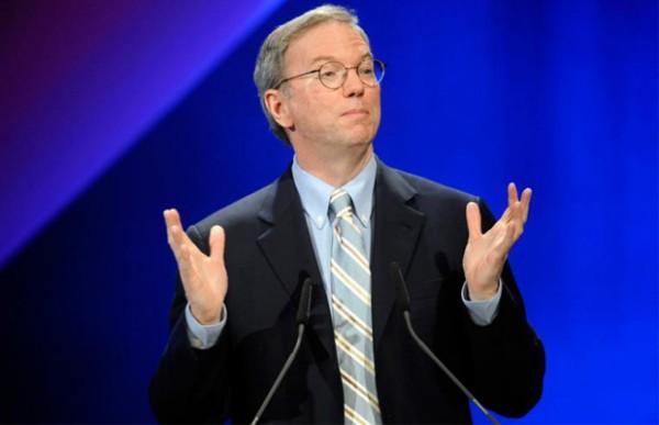 Eric Schmidt va vendre 42% de ses parts dans Google ericschmidthandsup_443731