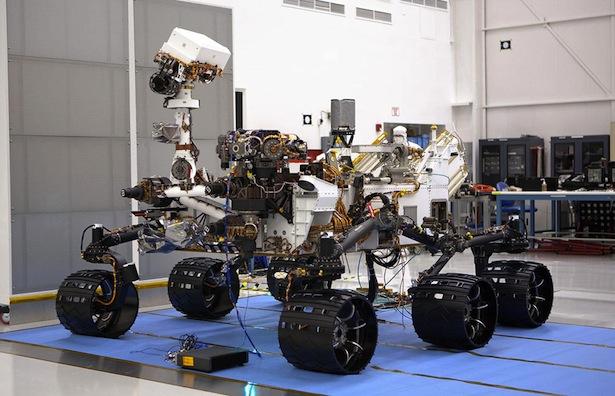 Curiosity : le robot de la Nasa effectue son premier forage sur la planète Mars