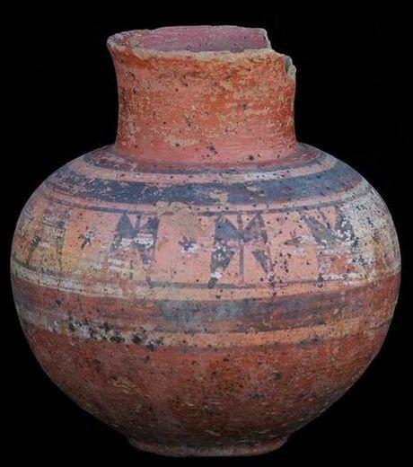 Le soudan et 35 petites pyramides découvertes, au temps de l'Égypte ancienne ! un-vase-presque-complet-retrouve-dans-la-necropole-soudanai.jpg