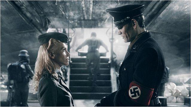 20039422.jpg-r_640_600-b_1_D6D6D6-f_jpg-q_x-xxyxx Critique Cinéma : Iron Sky (DVD)