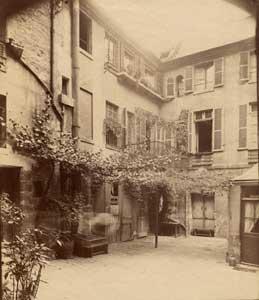 Paris sur les pas d’Eugène Atget & balade de Rambuteau au Panthéon (Paris 4,5,6) Cour de Rohan