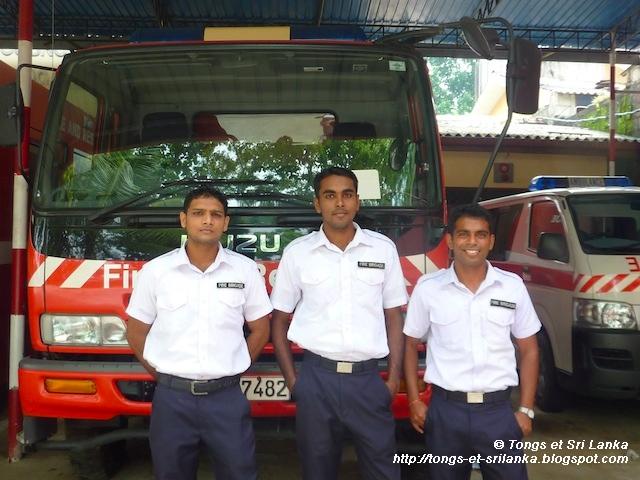 Et le 18, ça marche aussi pour les pompiers sri lankais ? ;-)
