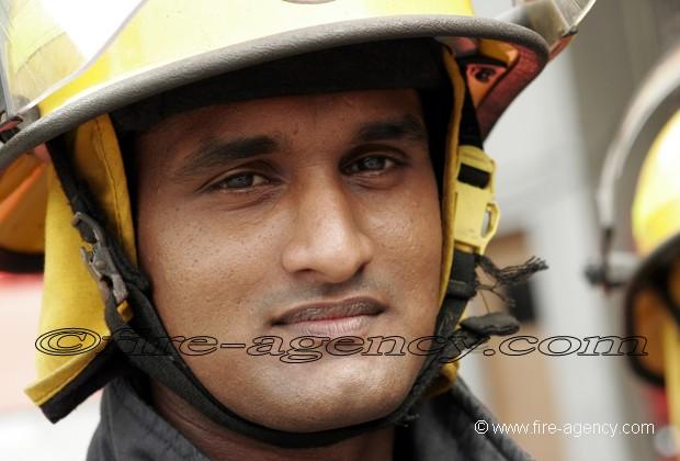 Et le 18, ça marche aussi pour les pompiers sri lankais ? ;-)