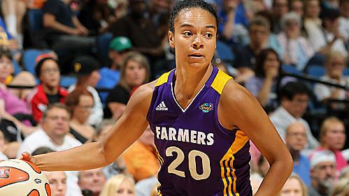 WNBA : Kristi TOLIVER reste à Los Angeles Kristi-TOLIVER--Los-Angeles-_wnba.jpg