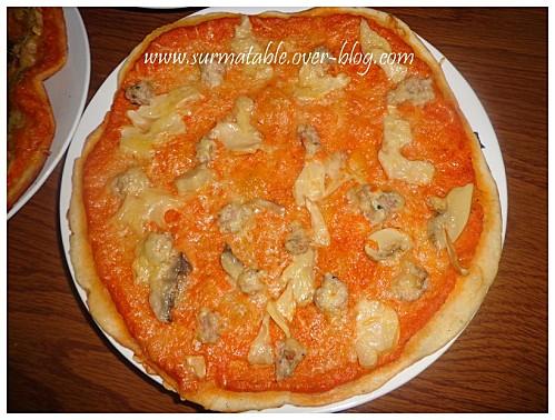Pizzas avec la Pate Semi-Feuilletée 014-copie-3.JPG