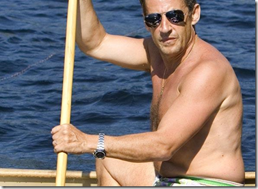 Au secours, la droite souhaite le retour de Sarkozy !