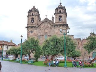 D'Ollantaytambo à Cuzco : la vallée sacrée D'Ollantaytambo à Cuzco : la vallée sacrée