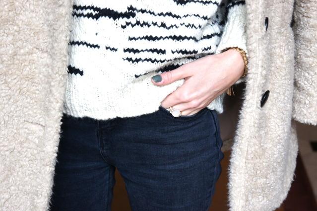 White outfit ! Image and video hosting by TinyPic