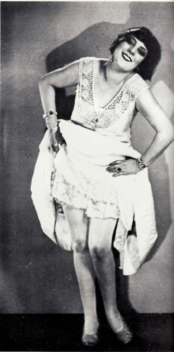 Mémoires d'un violon : Portrait de Kiki de Montparnasse Kiki-danse-copie-1.jpg