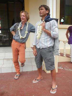 Iles de la Société ( de consommation ! ) Iles de la Société ( de consommation ! )