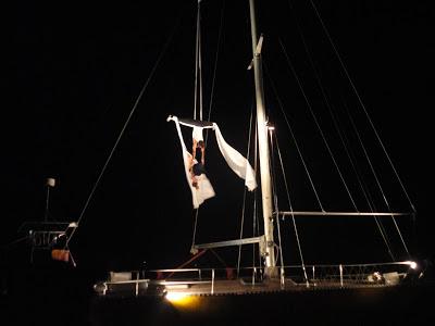 Iles de la Société ( de consommation ! ) Iles de la Société ( de consommation ! )