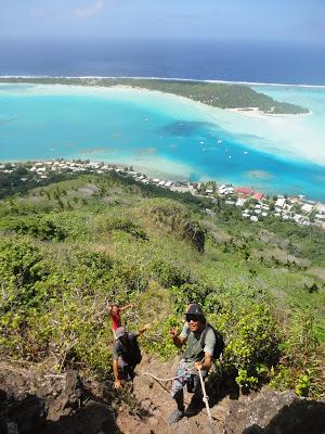 Iles de la Société ( de consommation ! ) Iles de la Société ( de consommation ! )