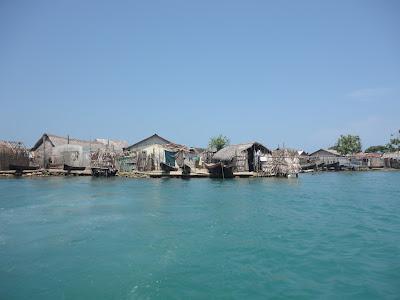 Panama : archipel San Blas en territoire Kuna-Yala Panama : archipel San Blas en territoire Kuna-Yala