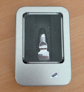 Stylet USB Miniature avec mémoire de 16 Go ! – MobileFun.fr Capture d’écran 2013-02-21 à 20.26.27