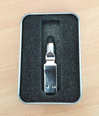 Stylet USB Miniature avec mémoire de 16 Go ! – MobileFun.fr Capture d’écran 2013-02-21 à 20.26.40