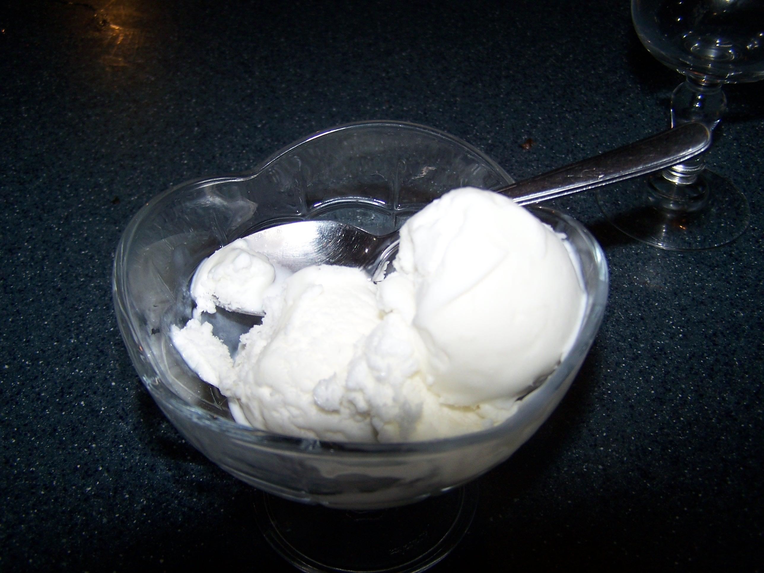 SEYCHELLES : Ile de MAHE jour 1 http://img11.hostingpics.net/pics/128459mahrestochezjulien2.jpg