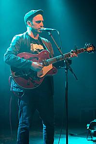 Adrian Crowley + Imaginary Family , J H Nijdrop, Opwijk, le 21 février 2013 ADRIAN CROWLEY 20130221 6957)