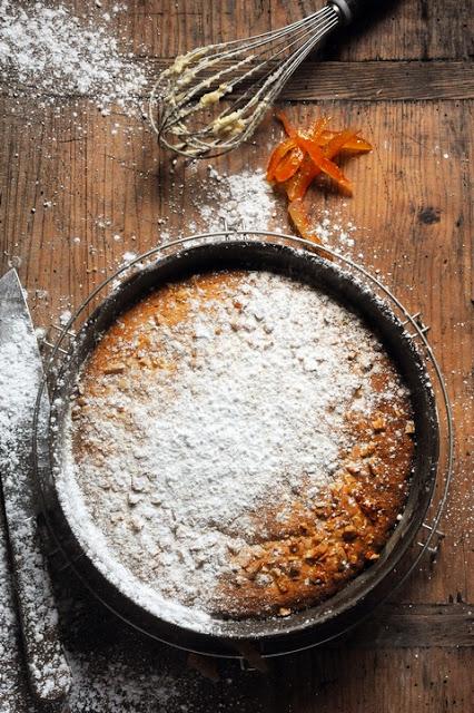 Et si la réconfort'food pouvait aussi se révéler être de la gourmand'food ! Gâteau aux amandes et aux oranges confites ! Et si la réconfort'food pouvait aussi se révéler être de la gourmand'food ! Gâteau aux amandes et aux oranges confites !