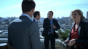 Critiques Séries : Golden Boy. Saison 1. Pilot. vlcsnap-2013-02-23-13h13m40s160.png