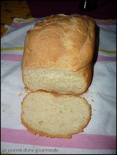 Pain au lait : ronde interblogs http://farm9.staticflickr.com/8225/8494764211_6fb8f65887.jpg