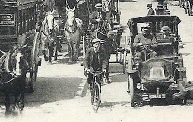 Les cyclistes du Boulevard Saint-Denis