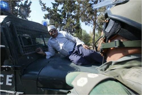 5 caméras brisées d'Emad Burnat et Guy Davidi - Borokoff / Blog de critique cinéma 5 caméras brisées d'Emad Burnat et Guy Davidi - Borokoff / Blog de critique cinéma