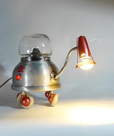 4i Explorer - Lampe-robot