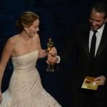 Oscar de la meilleure actrice pour Jennifer Lawrence (ici avec Jean Dujardin)
