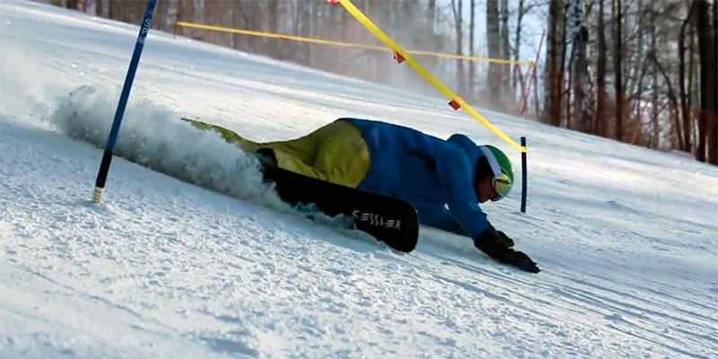 Slalom extrême en snowboard alpin